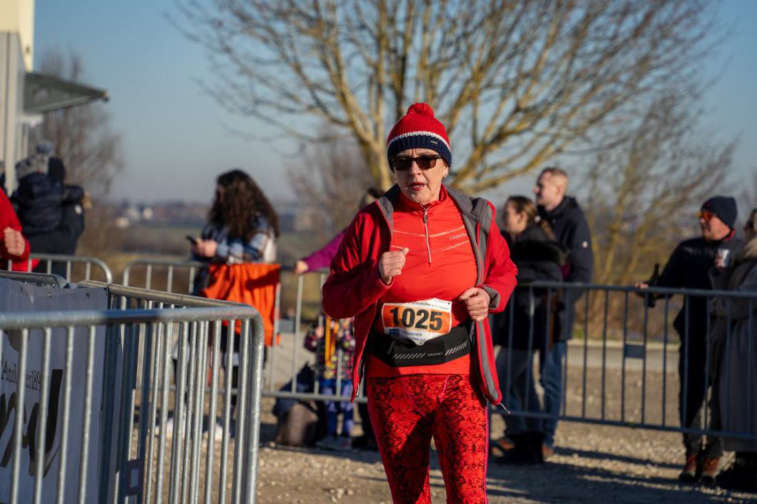 2024-12-31-PeppiPics-Silvesterlauf-2024-5MB-670